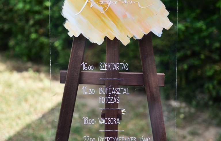 Esküvői programtábla