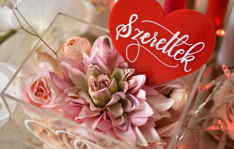 Ajándékdoboz Kedvesednek!