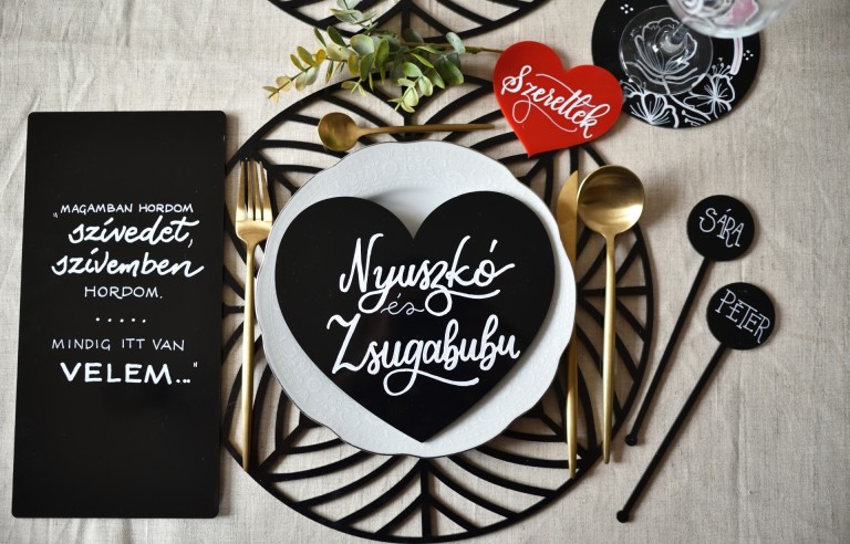 Születésnapi tányéralátét
