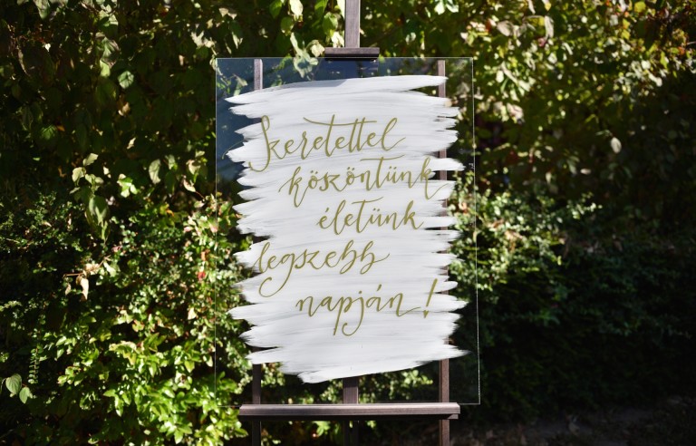 Plexi üdvözlőtábla - többféle