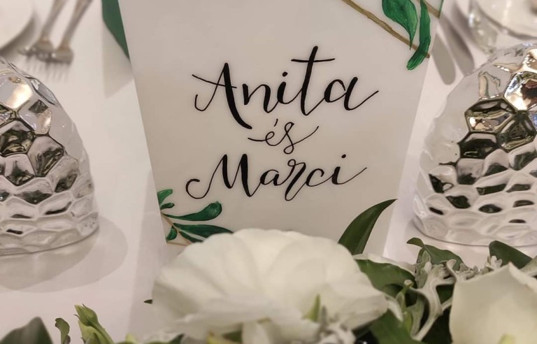 Menyasszonyi persely, jókívánság doboz