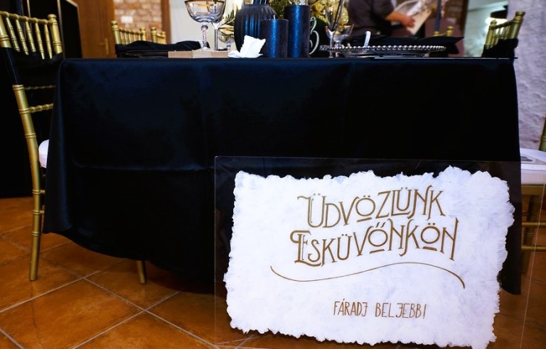 Plexi üdvözlőtábla - többféle