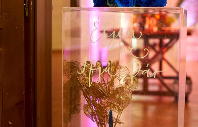 Plexi posztamens - 3 féle méret